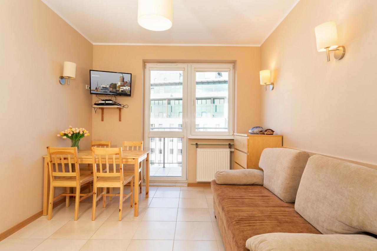 Spacerowa With Parking By Renters Apartment