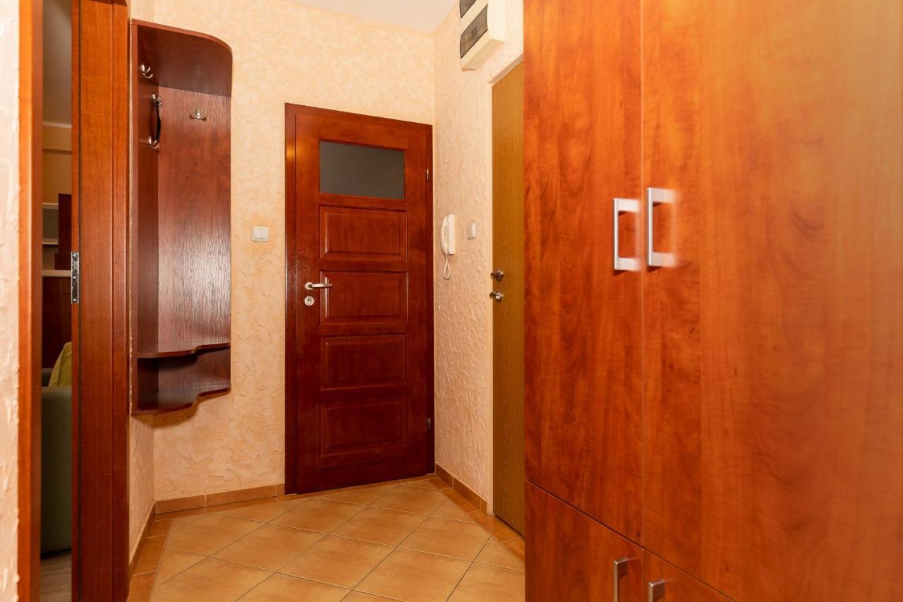 Spacerowa With Parking By Renters Apartment Kolobrzeg