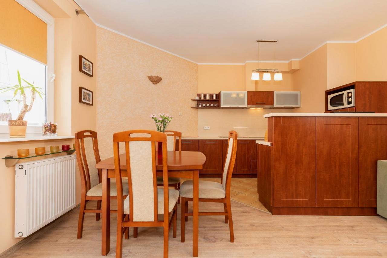 Spacerowa With Parking By Renters Apartment Kolobrzeg