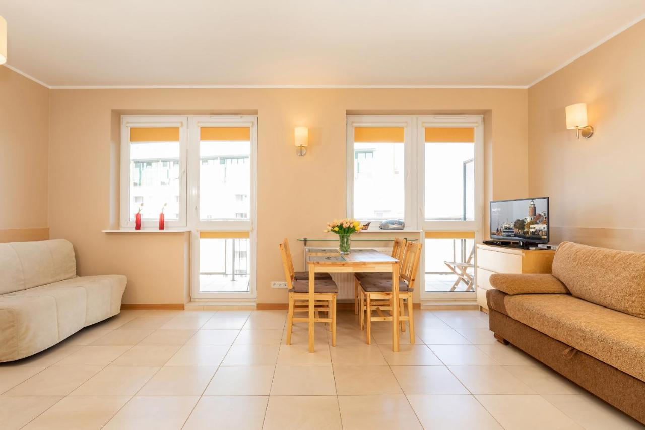 Spacerowa With Parking By Renters Apartment Kolobrzeg