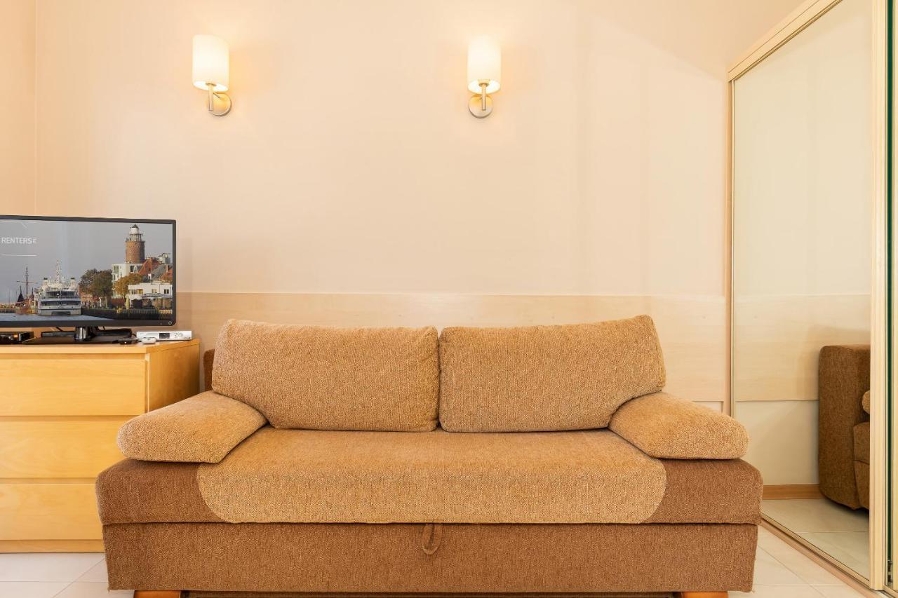 Apartment Spacerowa With Parking By Renters Kolobrzeg